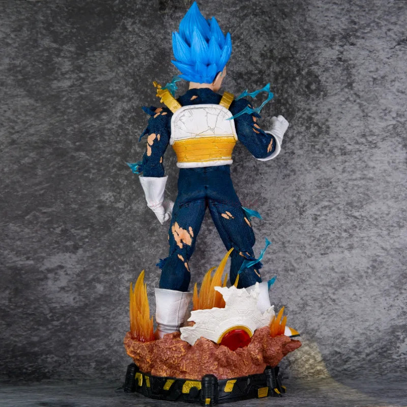 Dragon Ball - Vegeta 55 cm high with 4 replacable heads premium lightup action figure