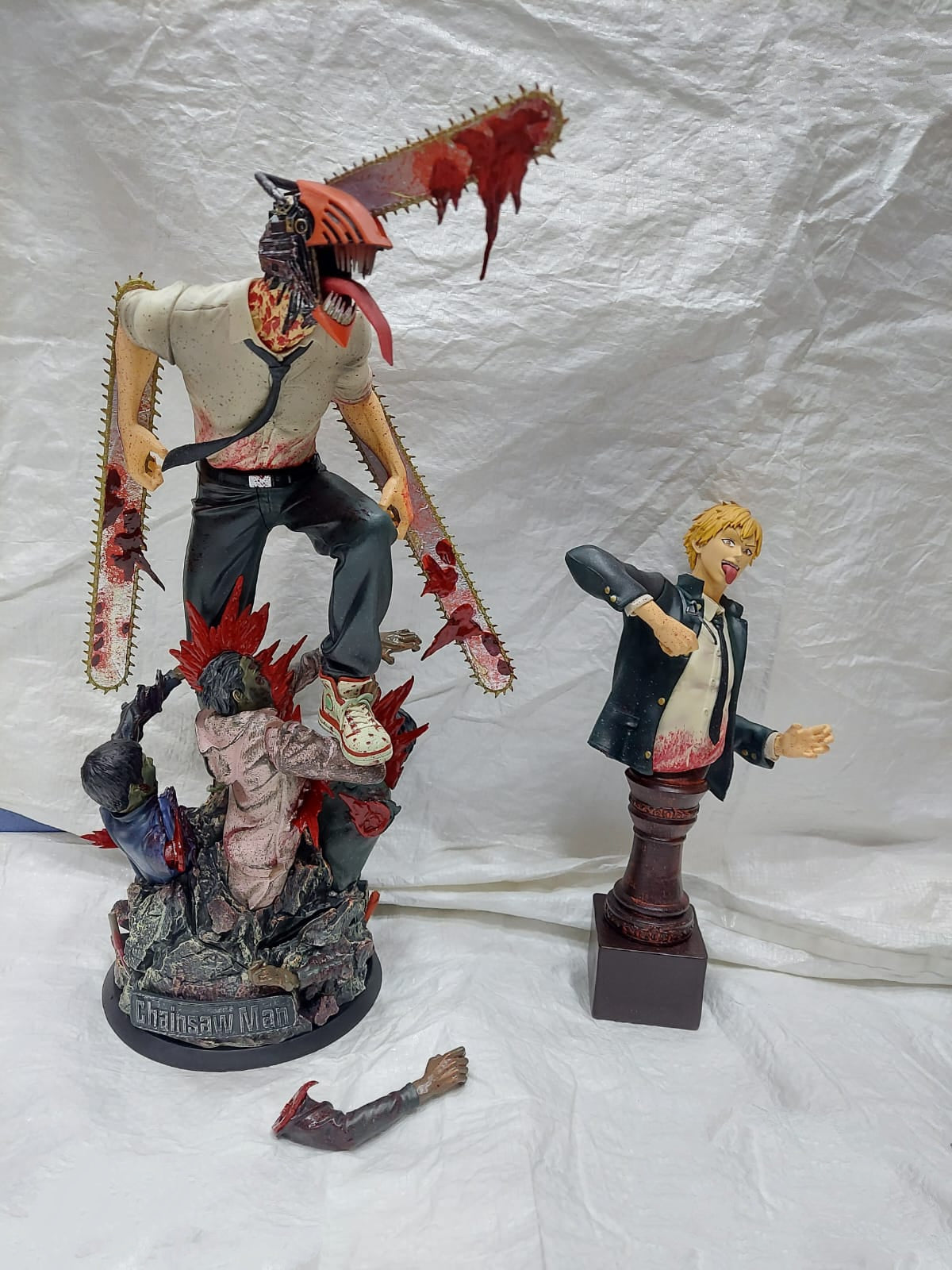 CHAINSAW MAN Premium 35  Action Figure & 26 cm side figure