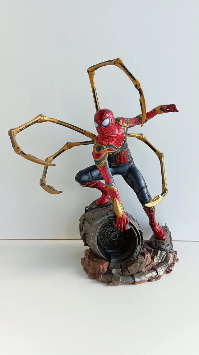 MARVEL - Iron Spider Action Figure