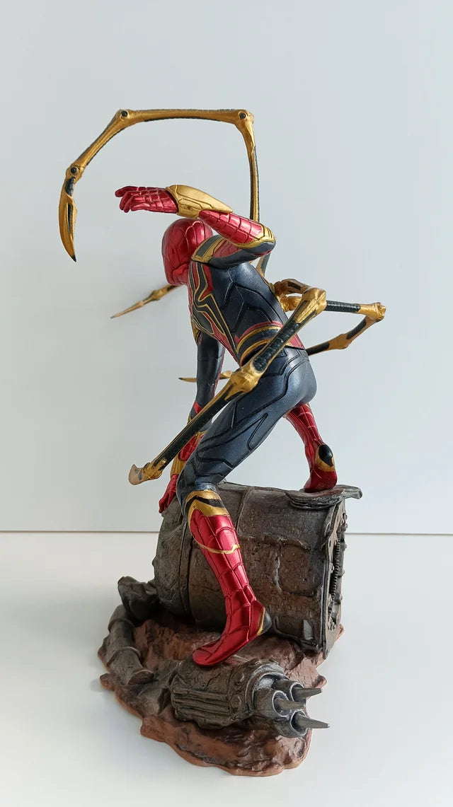 MARVEL - Iron Spider Action Figure