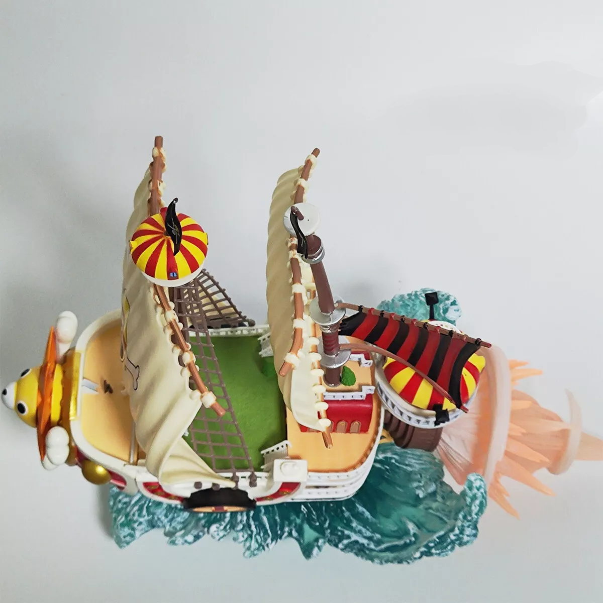 ONEPIECE : The Thousand Sunny 30 cm big Premium ship