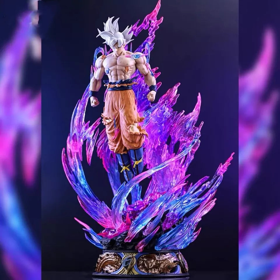 DBZ Goku 55 cm Light-up Action Figure